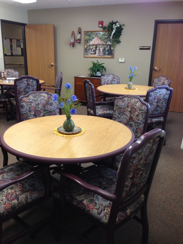 Activity Room - 801 Queen St