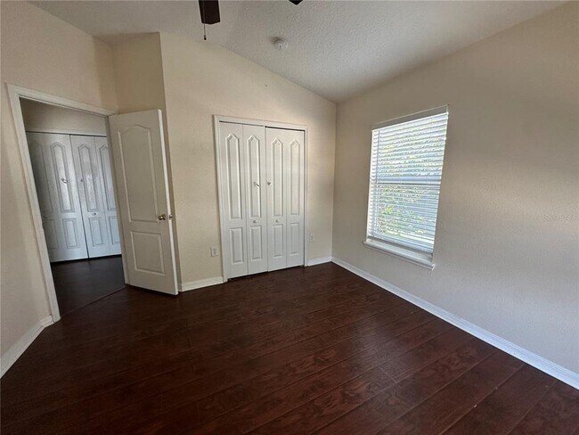 Foto del edificio - 6448 S Goldenrod Rd