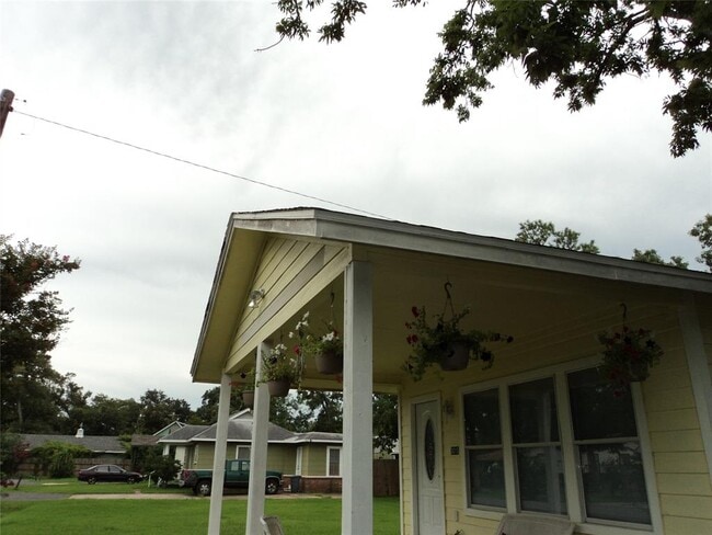 Building Photo - 3015 Bonner Dr