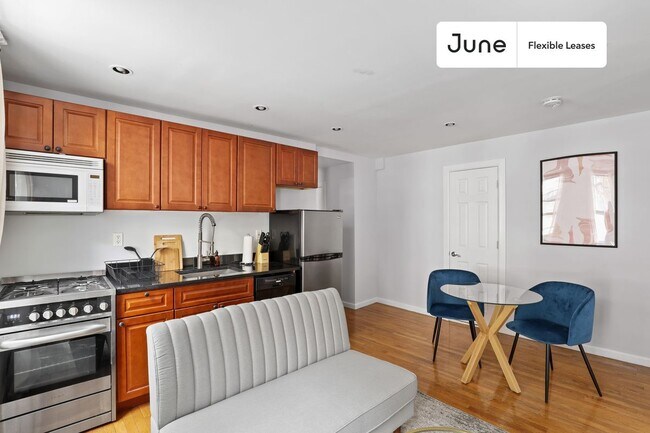 Foto del edificio - 226 E 7th St