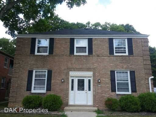 Primary Photo - 840 E Henry Clay St