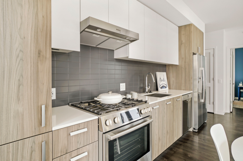 Foto principal - 440 E Waterside Dr