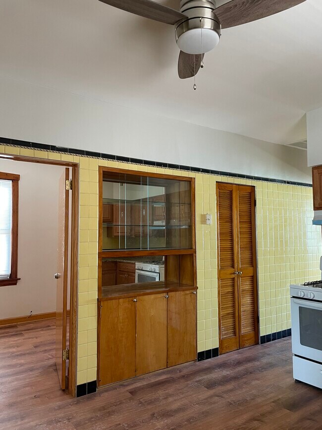 Built in cabinets and pantry - 1243 W 31st St