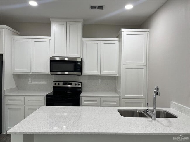 Building Photo - 1300 W Sucre Dr