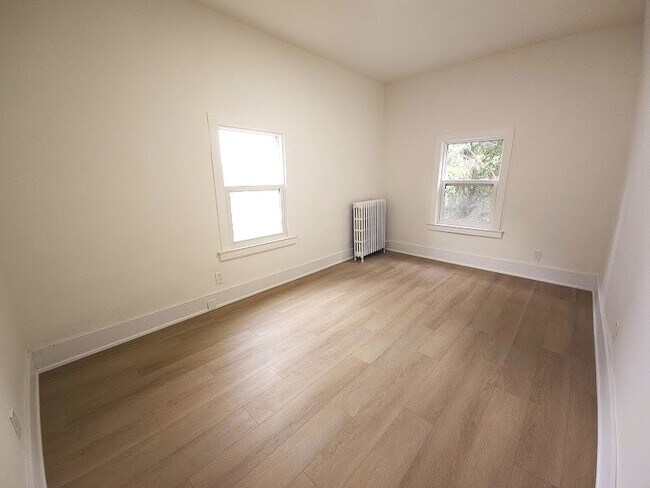 Building Photo - 41 Elizabeth St