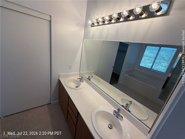Building Photo - 5434 Ragged Robin Ct