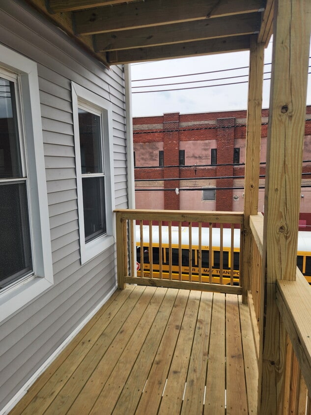 Photo - 385 11th Ave (Paterson, NJ)