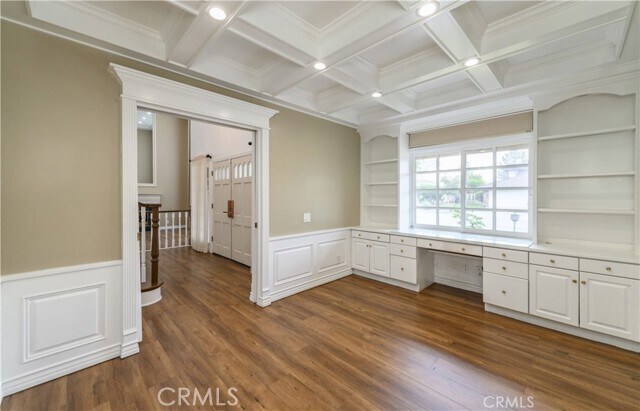 Building Photo - 1749 Redwood Way