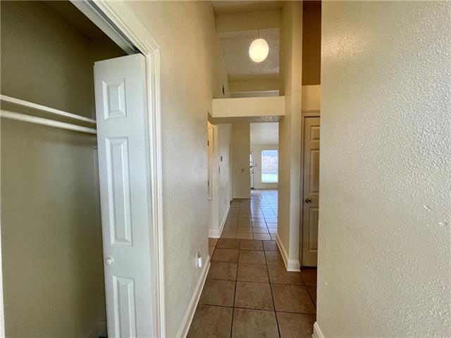 Building Photo - 525 Heritage Cove
