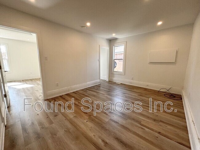 Photo du bâtiment - 26 Cayuga St