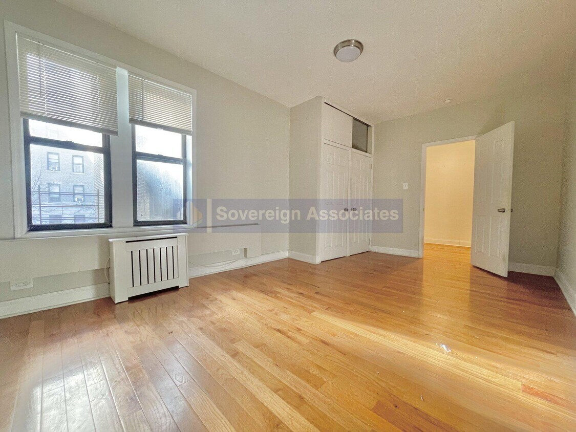 Primary Photo - 106 Fort Washington Avenue