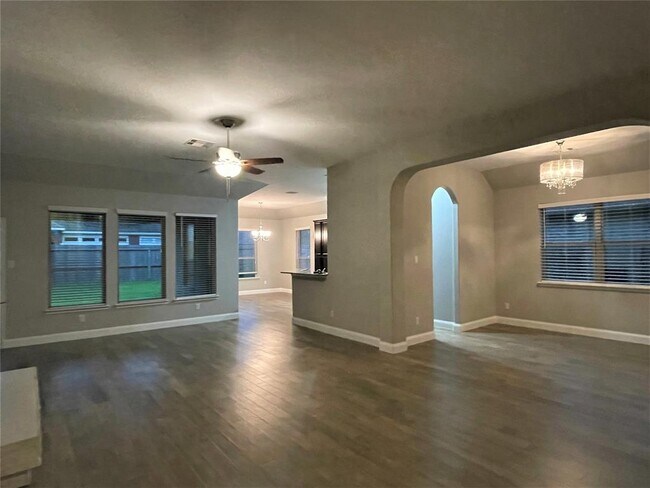 Foto del edificio - 687 Cumberland Ridge Ln