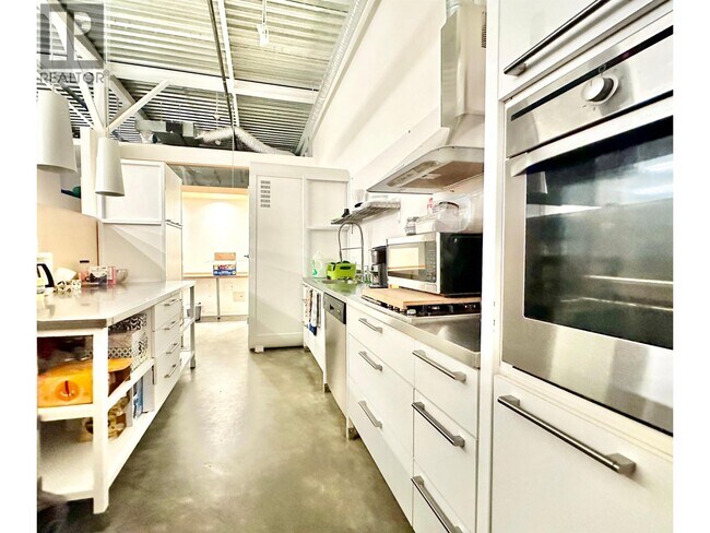 Building Photo - 55 E Cordova St