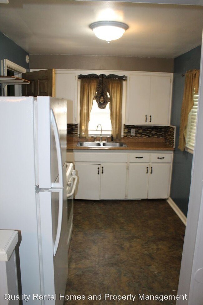 Building Photo - 2 br, 1 bath House - 967 Salisbury Ave