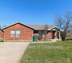 Building Photo - 4616 Tinker Rd