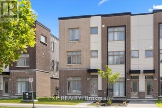 Building Photo - 1410 Hemlock Rd