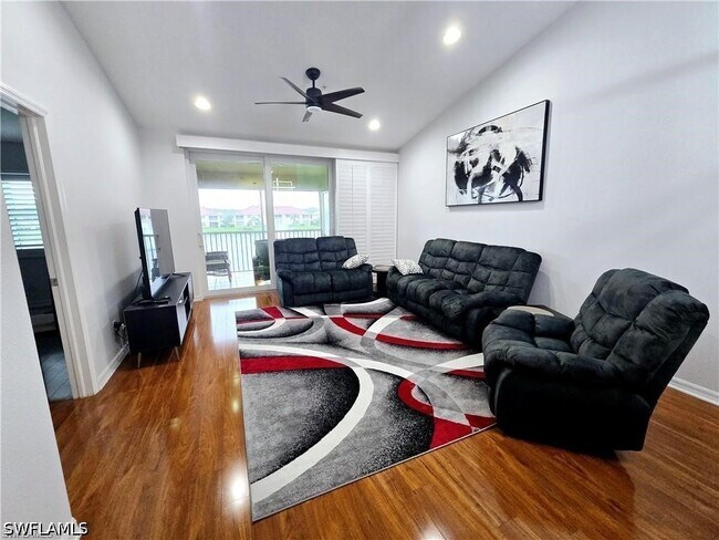 Foto del edificio - 6270 Huntington Lakes Cir