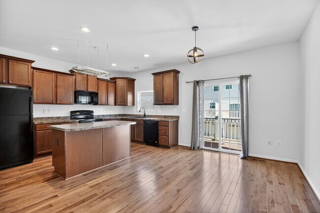 Building Photo - 2864 Hedgerow Pl