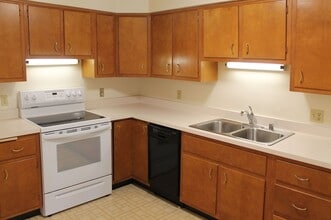 Interior Photo - Royal Arms Apartments