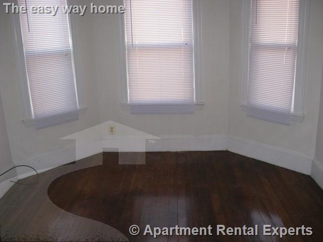 Building Photo - 104 Conwell Ave