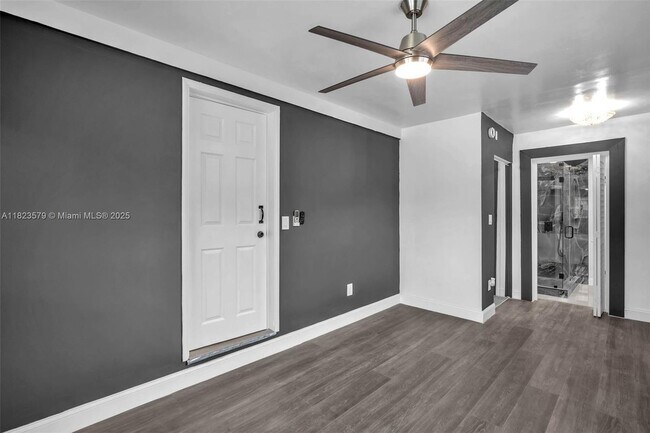 Foto del edificio - 14600 NW 11th Ct