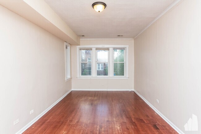 Foto del edificio - 3749 W Sunnyside Ave