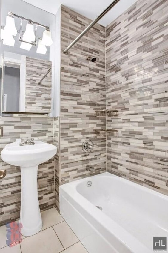 Foto del edificio - LEROY ST.