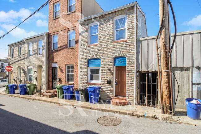 Building Photo - Where Convenience and Style Meet