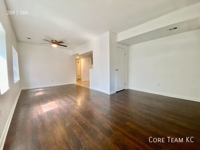 Building Photo - Harrison Village 2 Bed For Rent