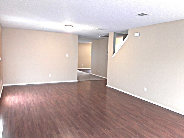 Foto del edificio - 12104 Worchester Dr