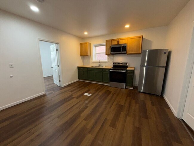 Foto del edificio - 3956 Pennsylvania Ave