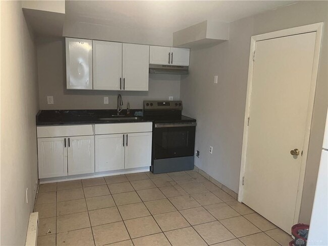 Foto del edificio - 445 Hunter Ave