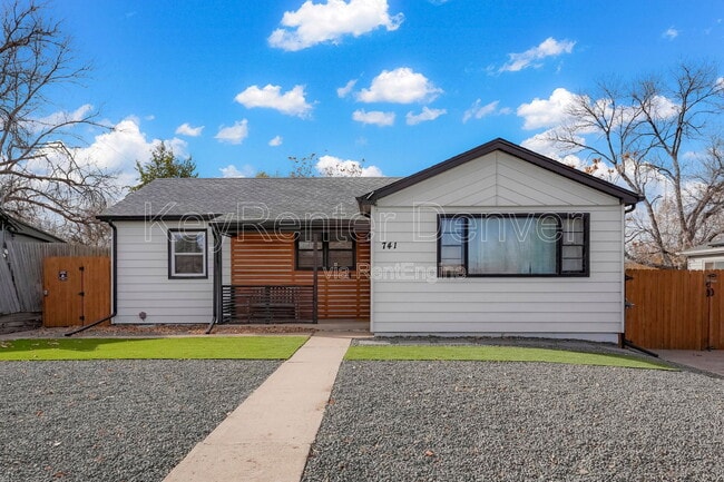 Photo - 741 S Wolff St Townhome