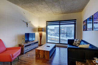 Building Photo - 2900 Ch Ste-Foy