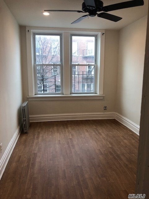Building Photo - 318 Schaefer St