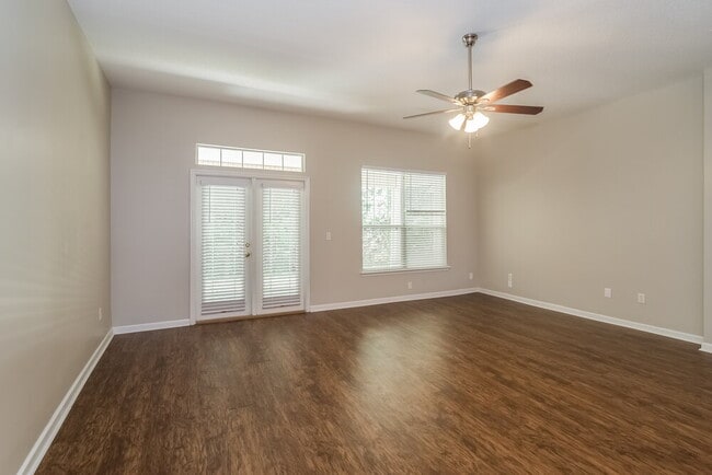 Building Photo - 14081 Bradley Cove Rd