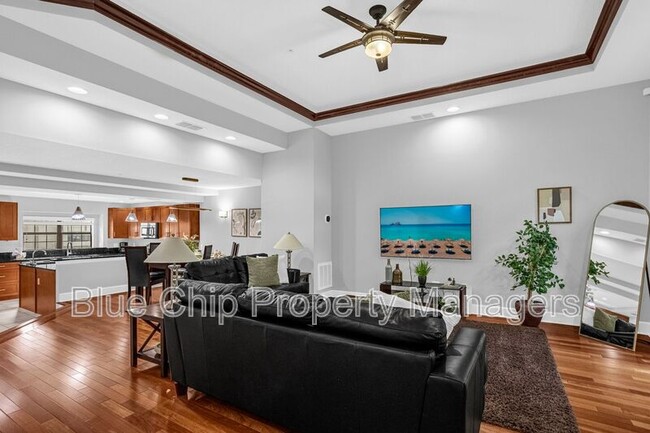 Foto del edificio - 14518 Damai Ln