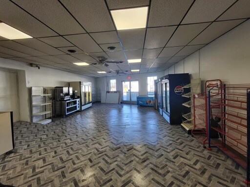 Foto del edificio - 373 Munson Ave