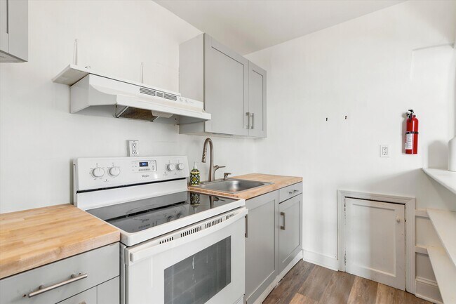 Foto del edificio - 1038 W Lancaster Ave