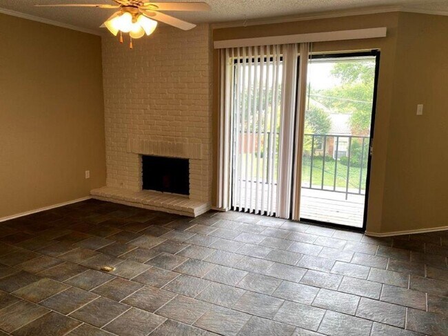 Building Photo - 15151 Berry Trail