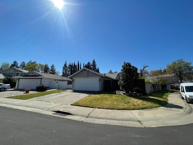 Building Photo - 7100 Backer Ct