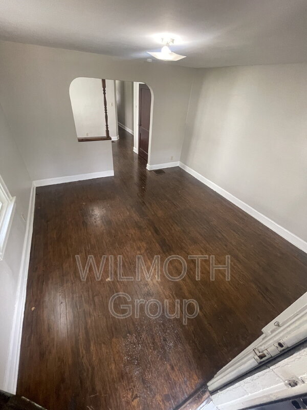Building Photo - Emerson Avenue 841