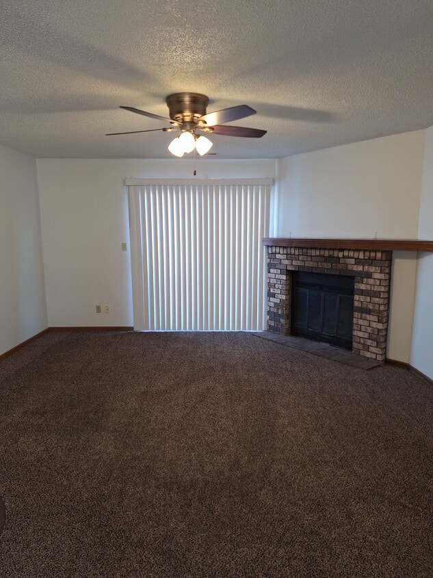 Primary Photo - 1305 Galeta Ave