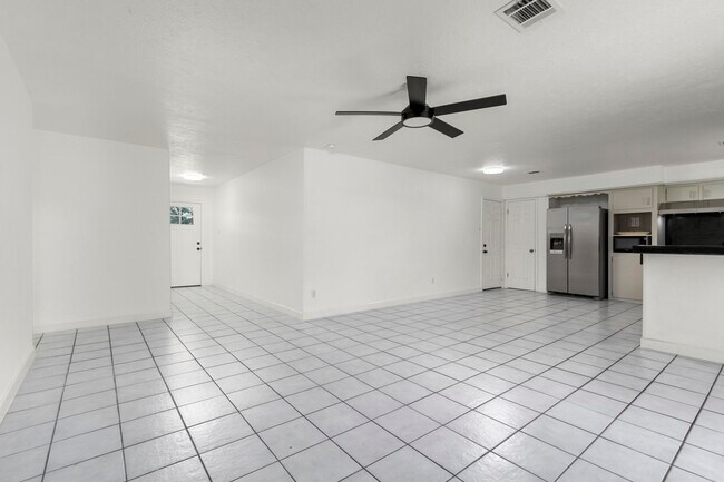 Building Photo - 11030 Hayslip Ln