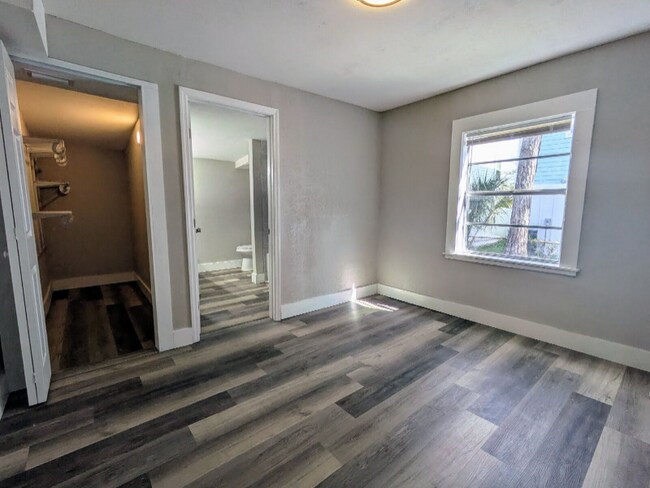 Foto del edificio - 222 9th St S