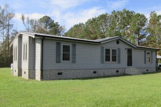Building Photo - 1557 Catherine Lake Rd