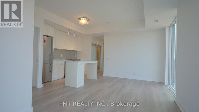 Photo du bâtiment - 1660 Bloor St W
