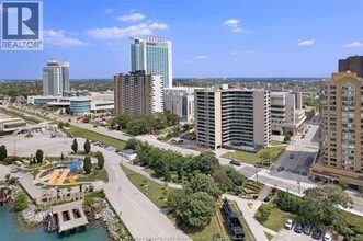 Building Photo - 111 Riverside Dr E
