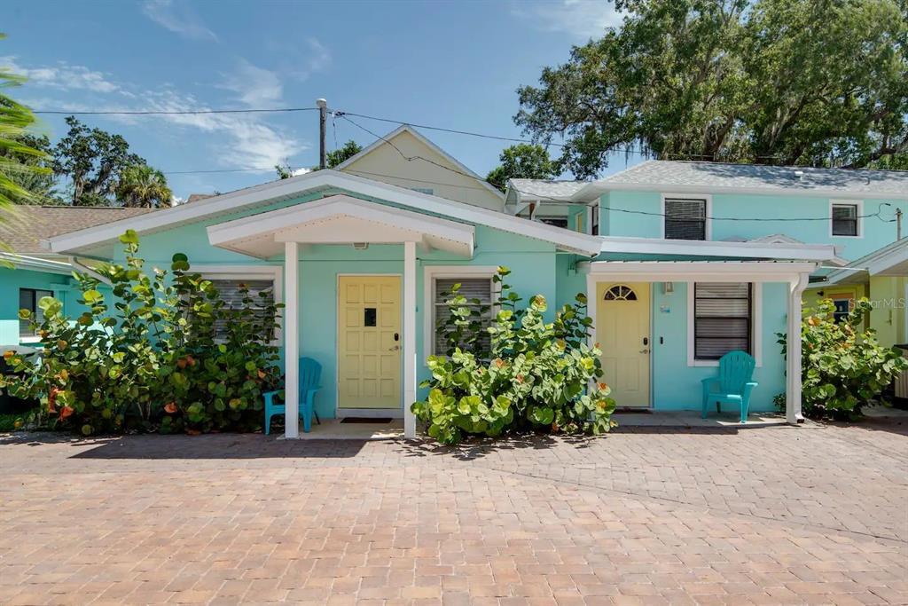 380 3rd St S Unit 1B, Safety Harbor, FL 34695 Room for Rent in Safety