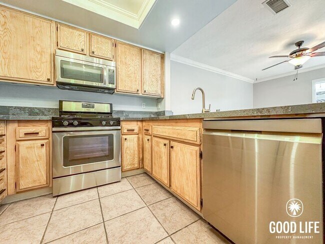 Foto del edificio - 21714 Lake Vista Dr
